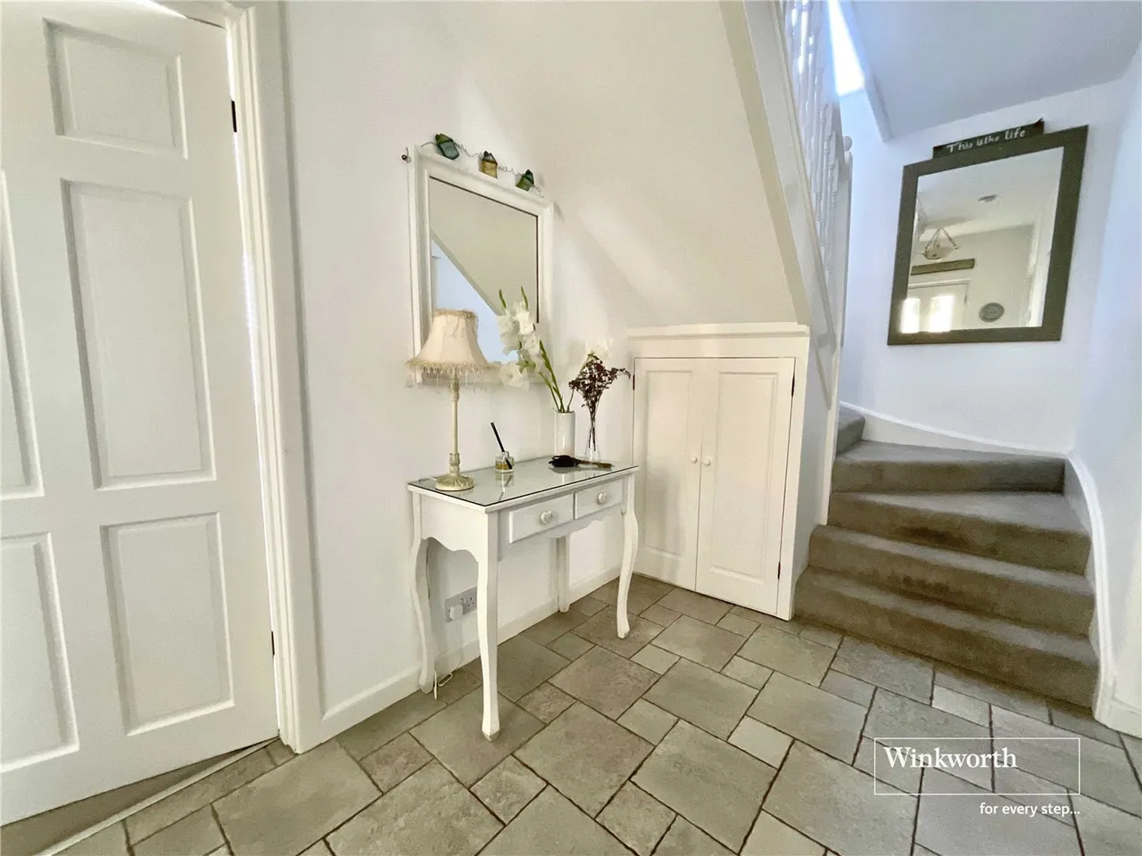 Shelley Close, Highcliffe, Dorset, BH23, photo 12