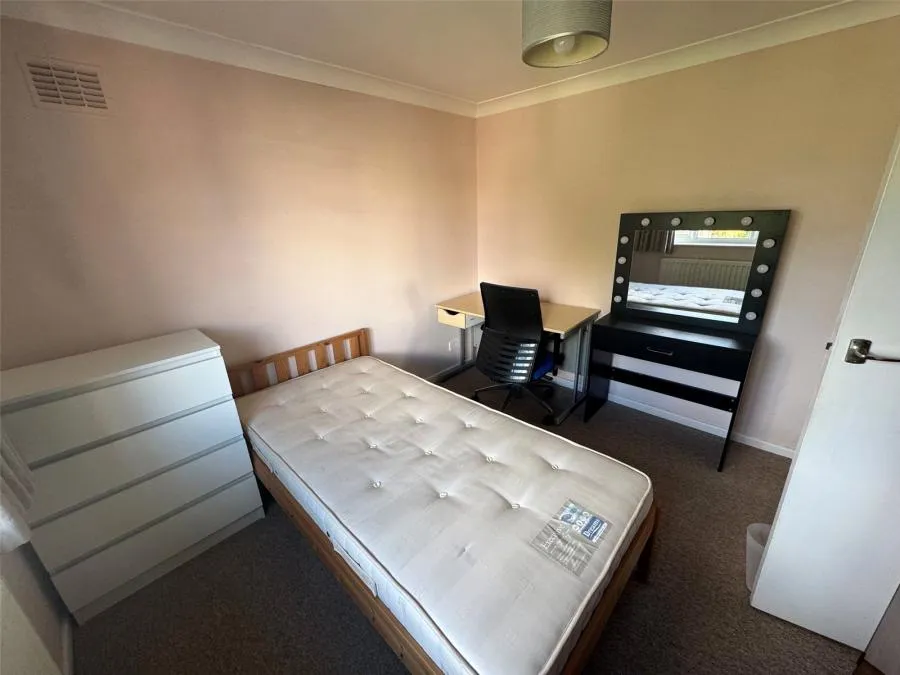 Oxford Road, Kidlington, OX5, photo 13