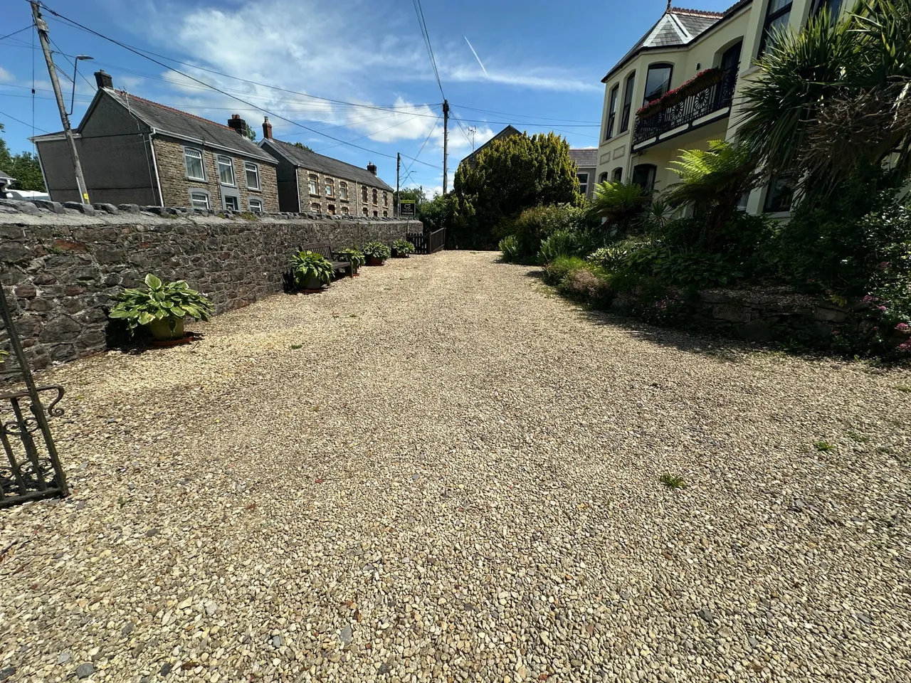 Cwmamman Road, Glanamman, SA18, photo 31