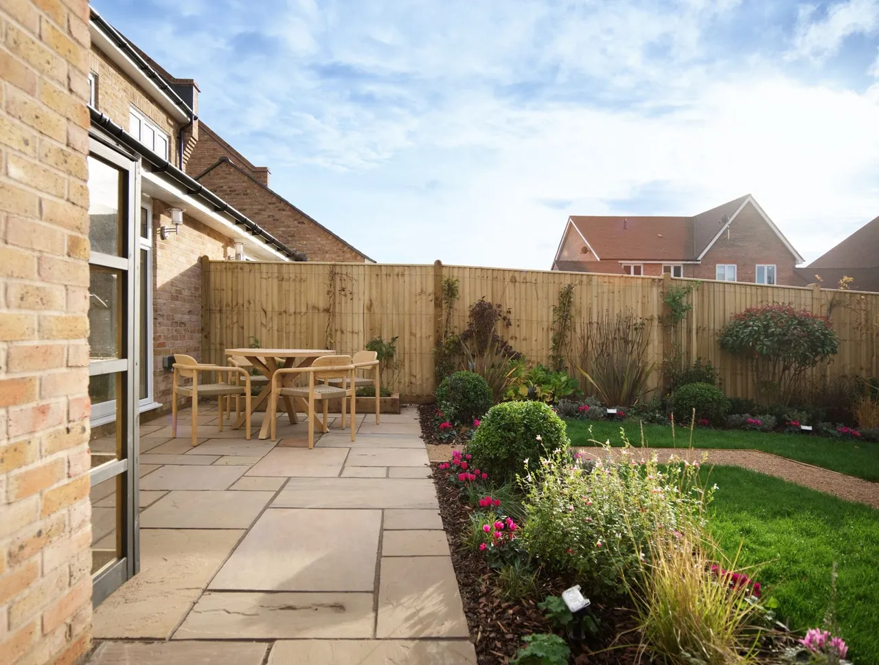 The Orchards, Leighwood Fields, GU6, photo 2