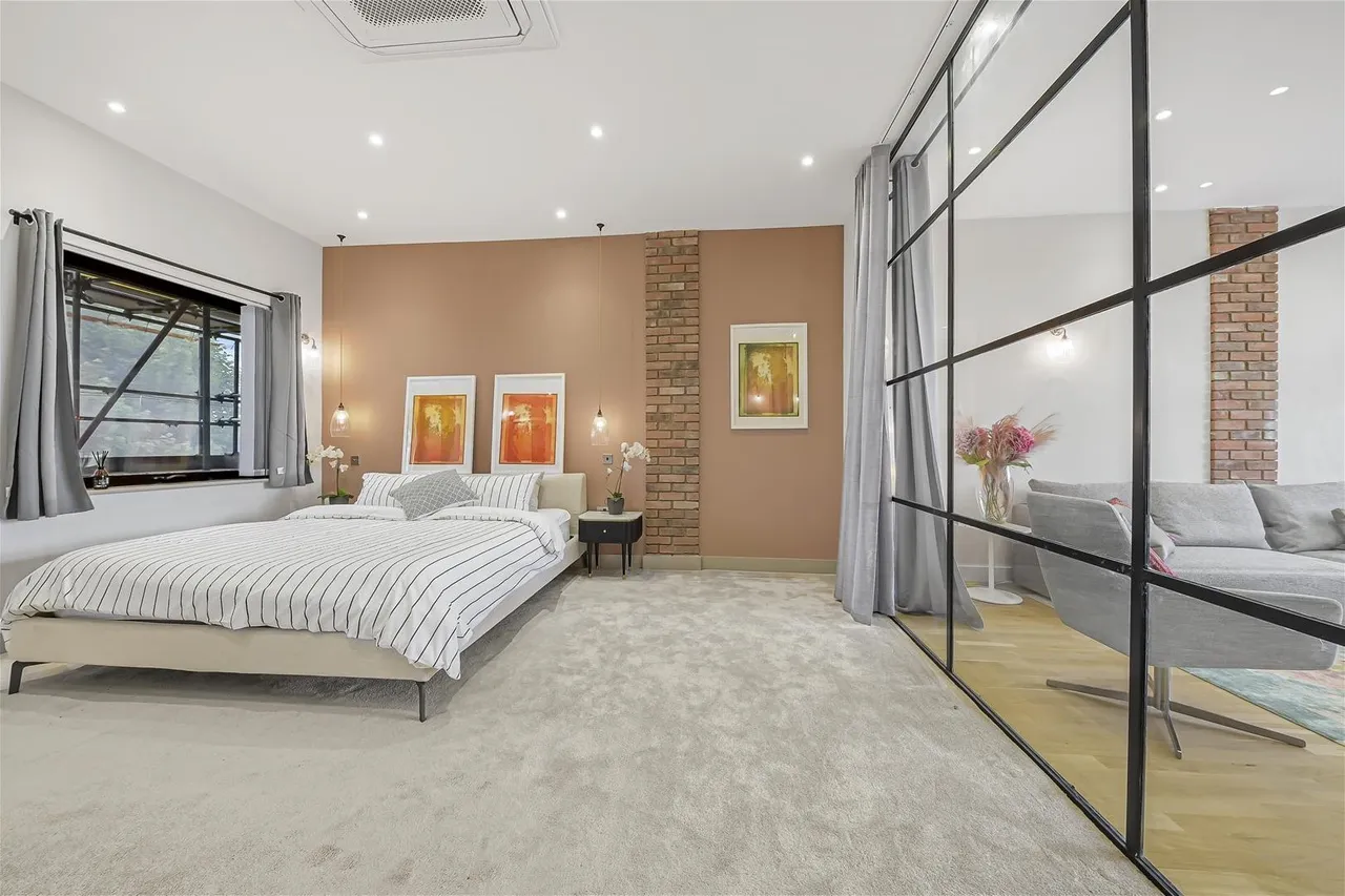 Kimberley Road, London NW6 7SL, photo 22