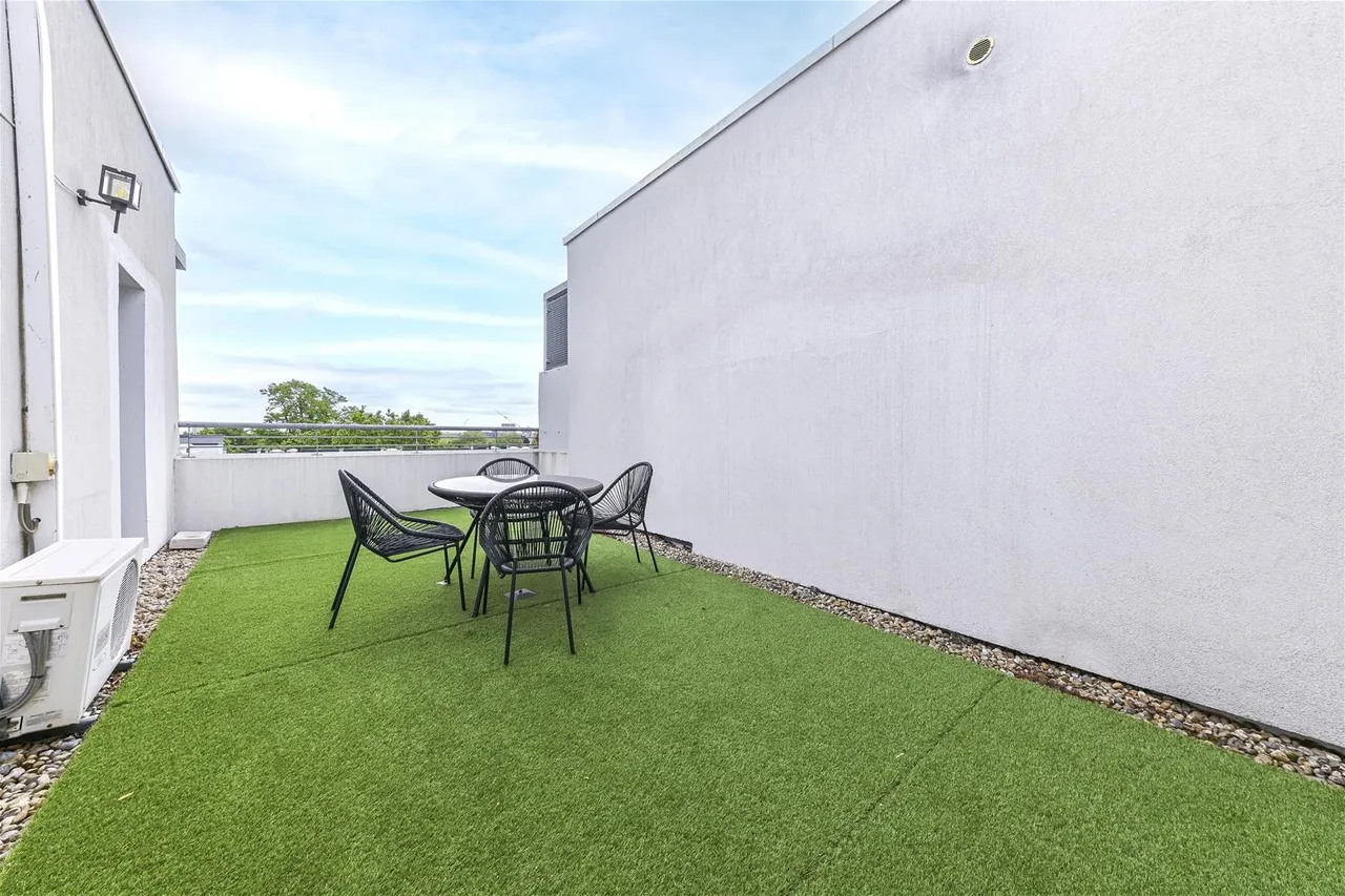 Kimberley Road, London NW6 7SL, photo 5