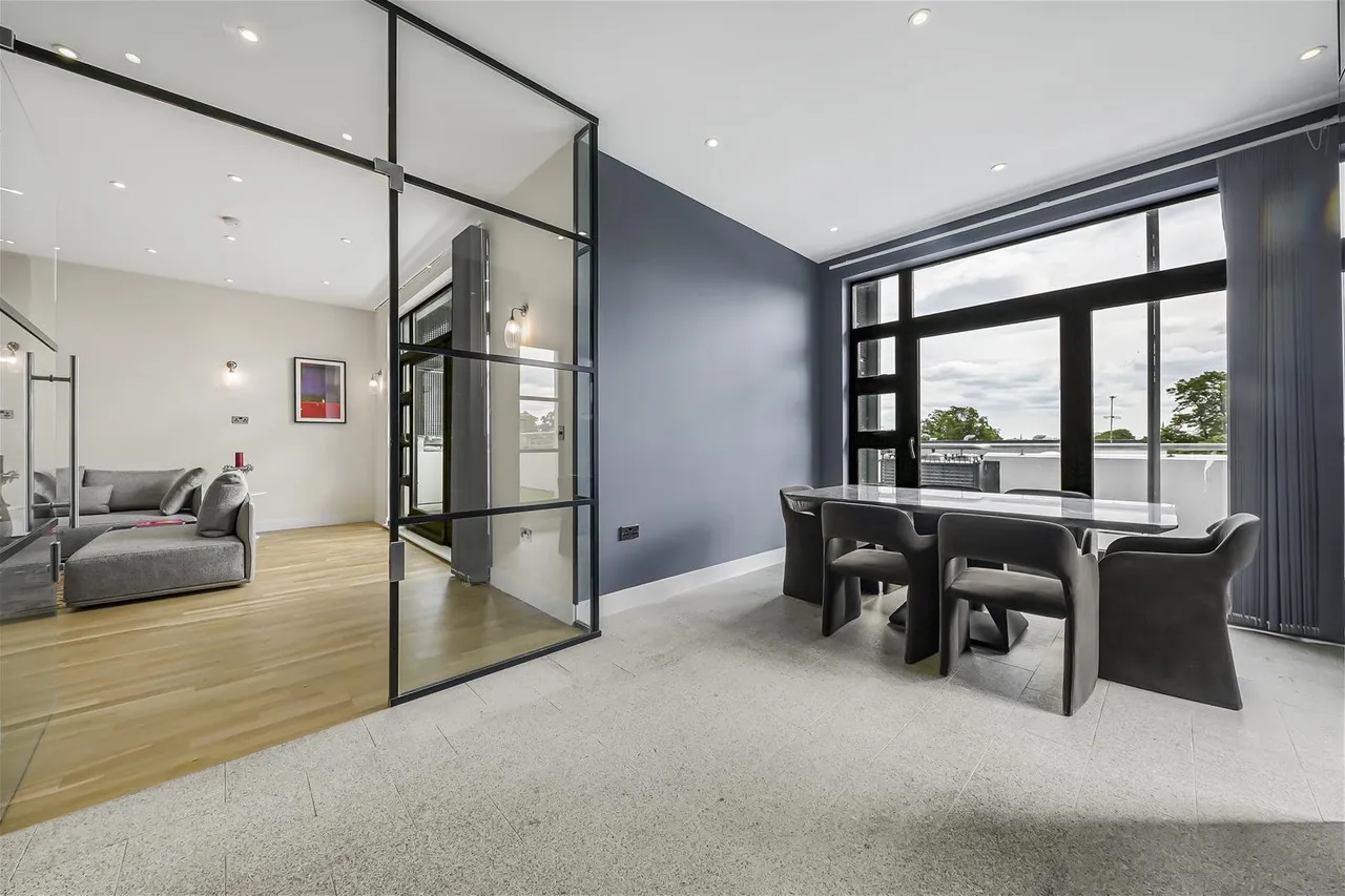 Kimberley Road, London NW6 7SL, photo 17