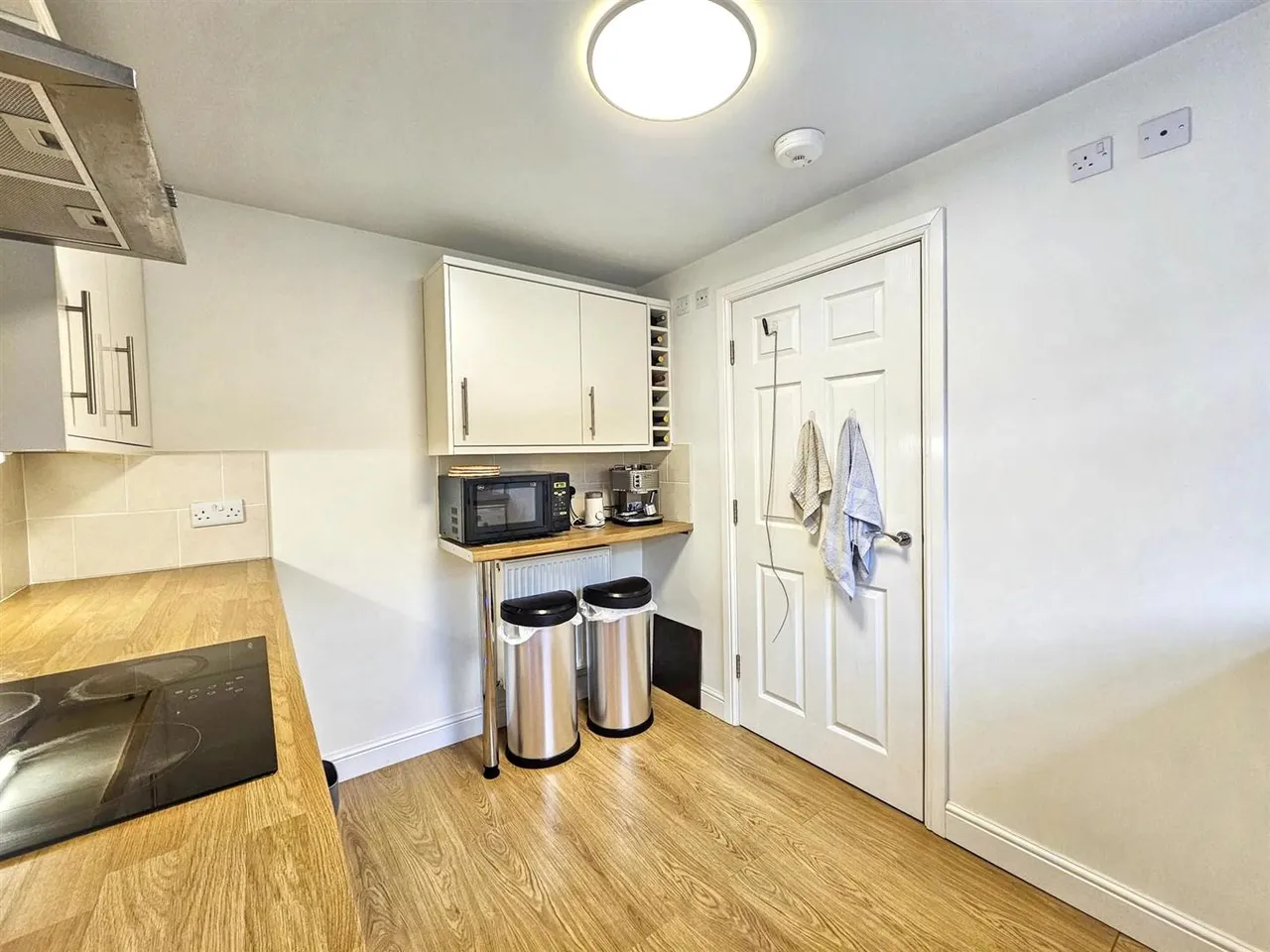 Hainworth Wood Road North, Keighley, BD21 5NF, photo 8