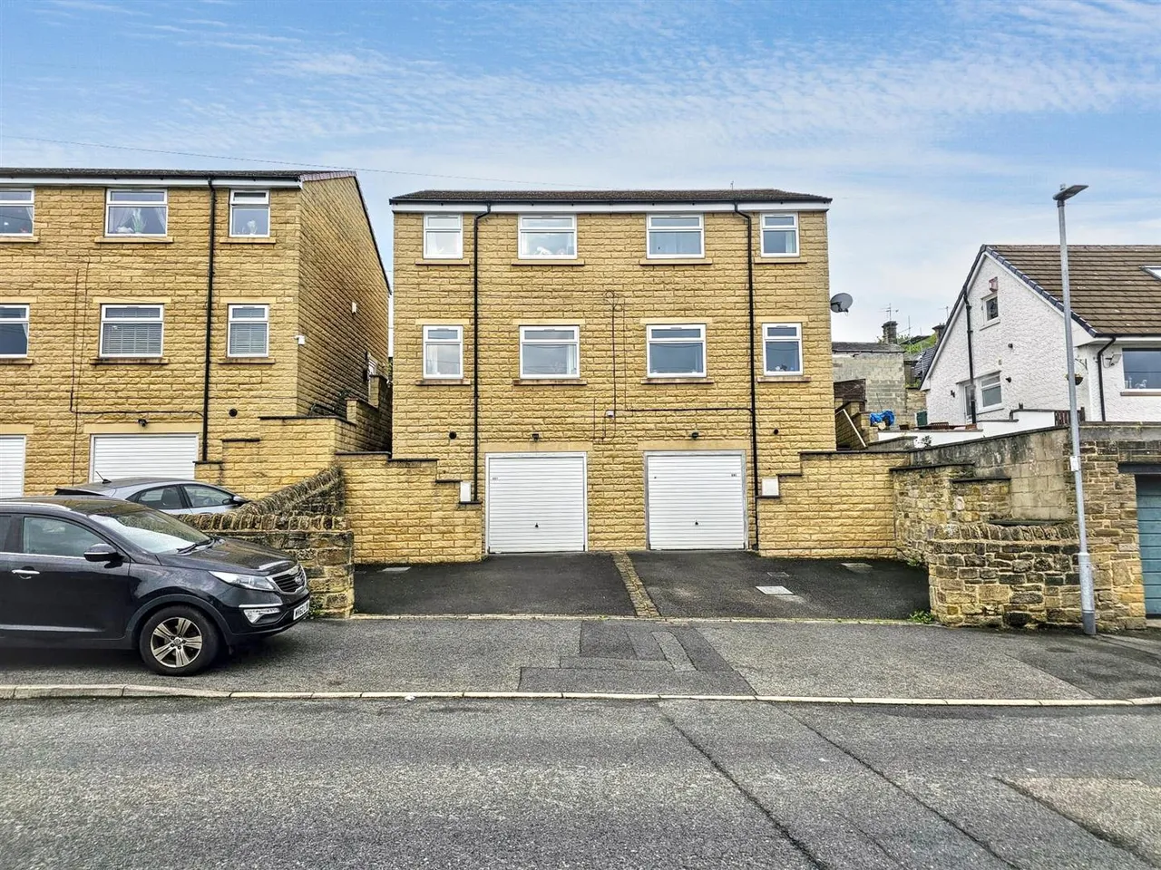 3 bed house for sale — Hainworth Wood Road North, Keighley, BD21 5NF