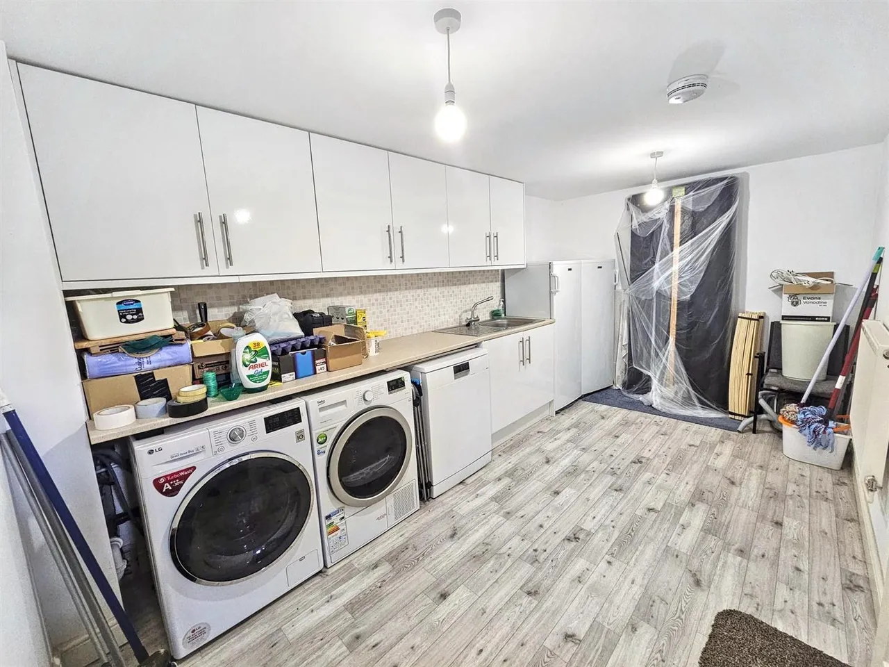 Hainworth Wood Road North, Keighley, BD21 5NF, photo 11