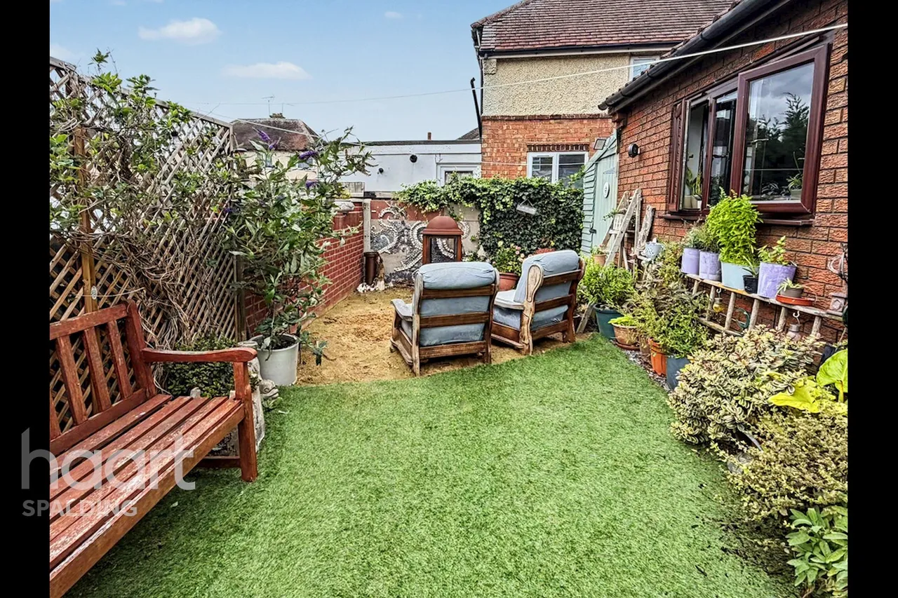 Hannam Boulevard, Spalding, PE11, photo 23
