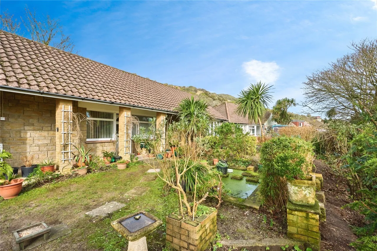 Madeira Road, Ventnor, PO38, photo 32