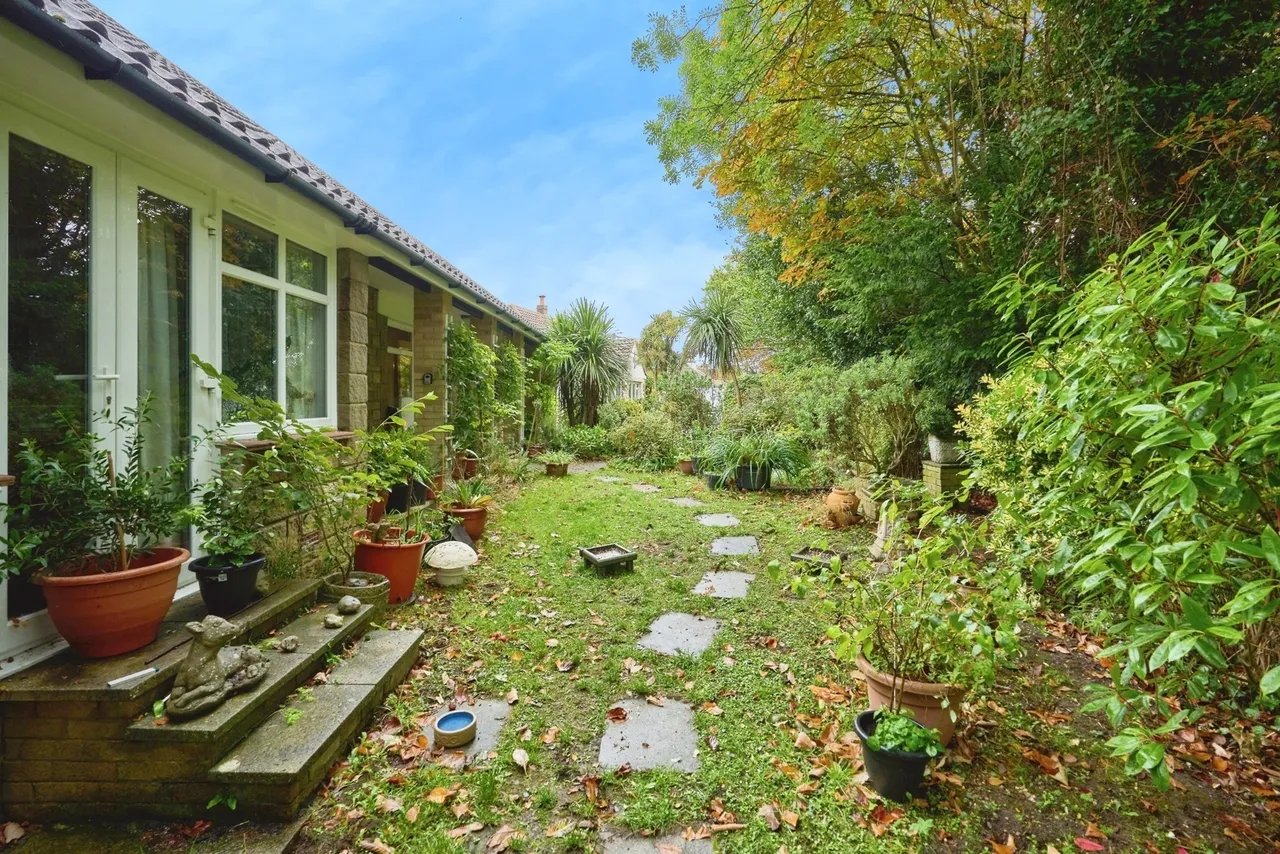 Madeira Road, Ventnor, PO38, photo 13