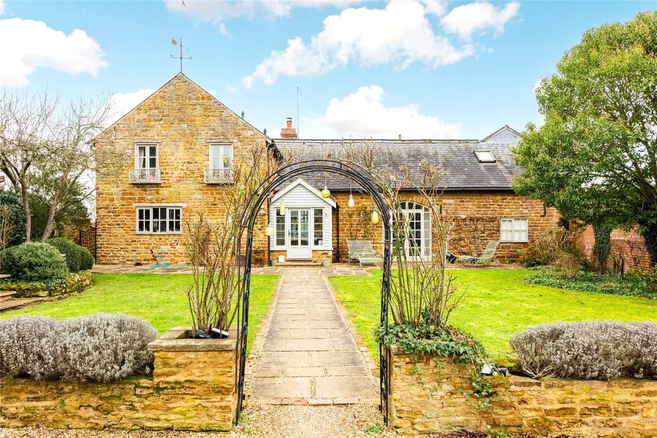 The Barn, Upper Heyford, NN7, photo 15