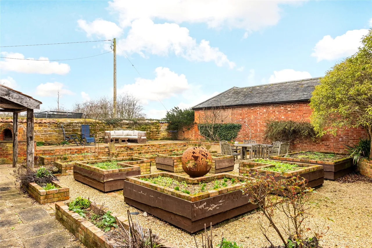 The Barn, Upper Heyford, NN7, photo 11