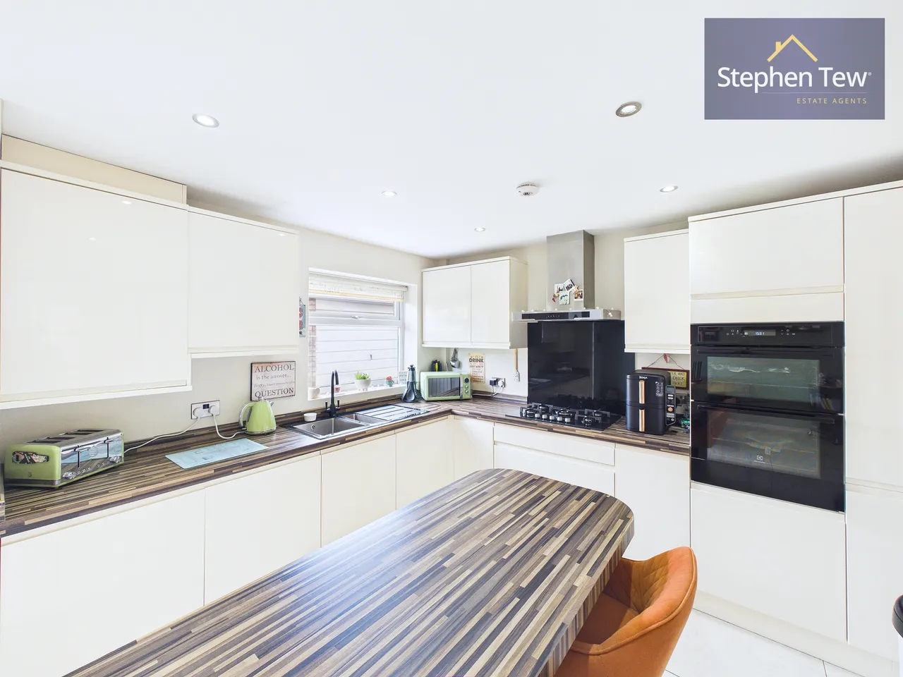 Totnes Close, Poulton-Le-Fylde, FY6, photo 7