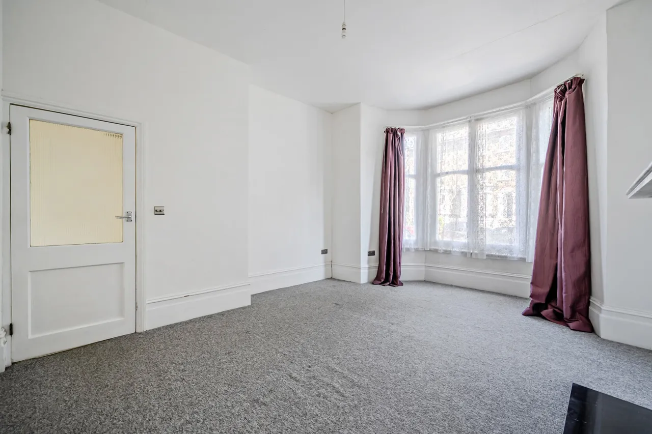 Lordship Lane, SE22, photo 3
