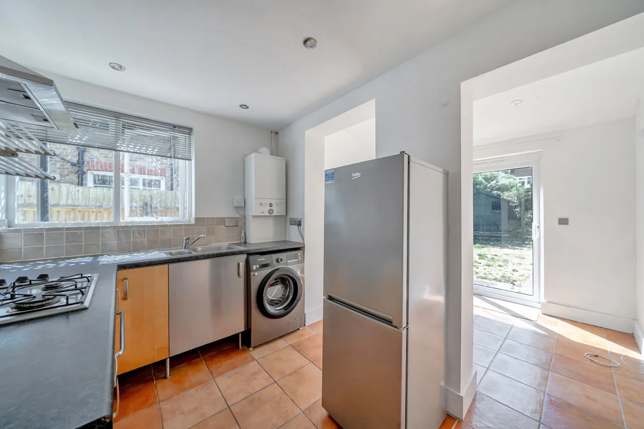 Lordship Lane, SE22, photo 6