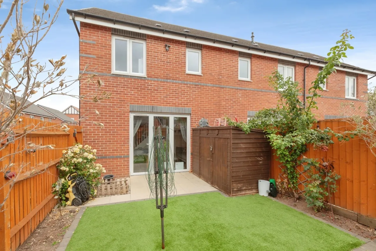 Westfield Avenue, Earl Shilton, LE9, photo 11
