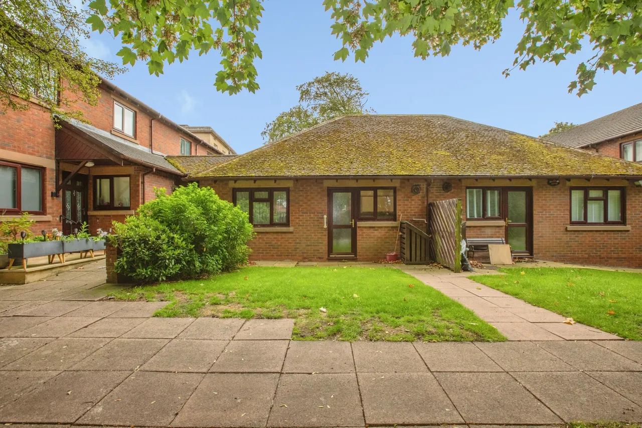 Penwortham Hall Gardens, Preston, PR1, photo 15