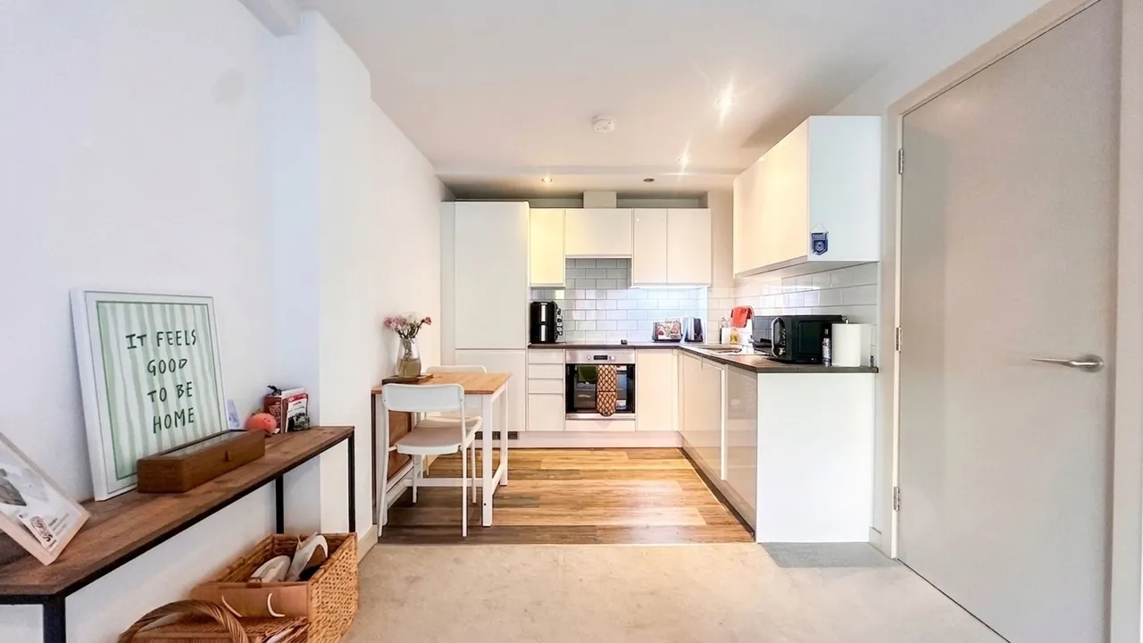 Woodview, Stockport, photo 10