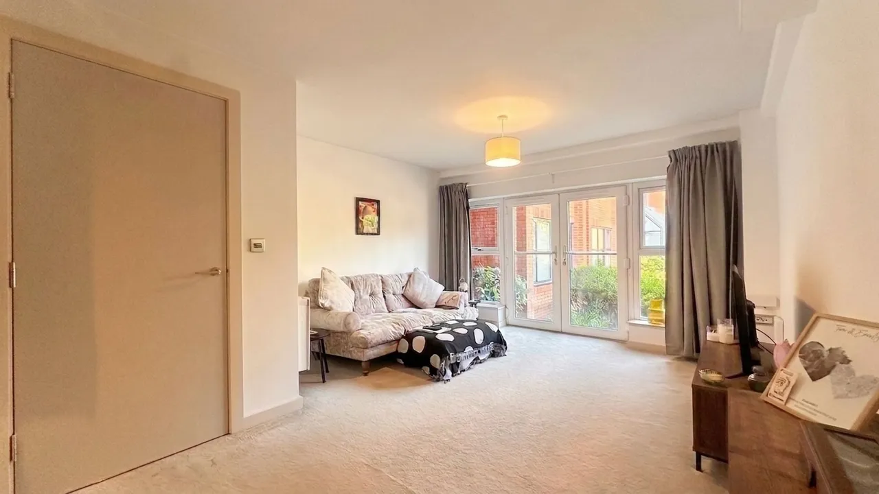 Woodview, Stockport, photo 16