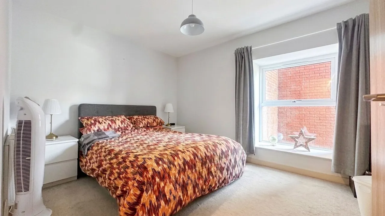 Woodview, Stockport, photo 4