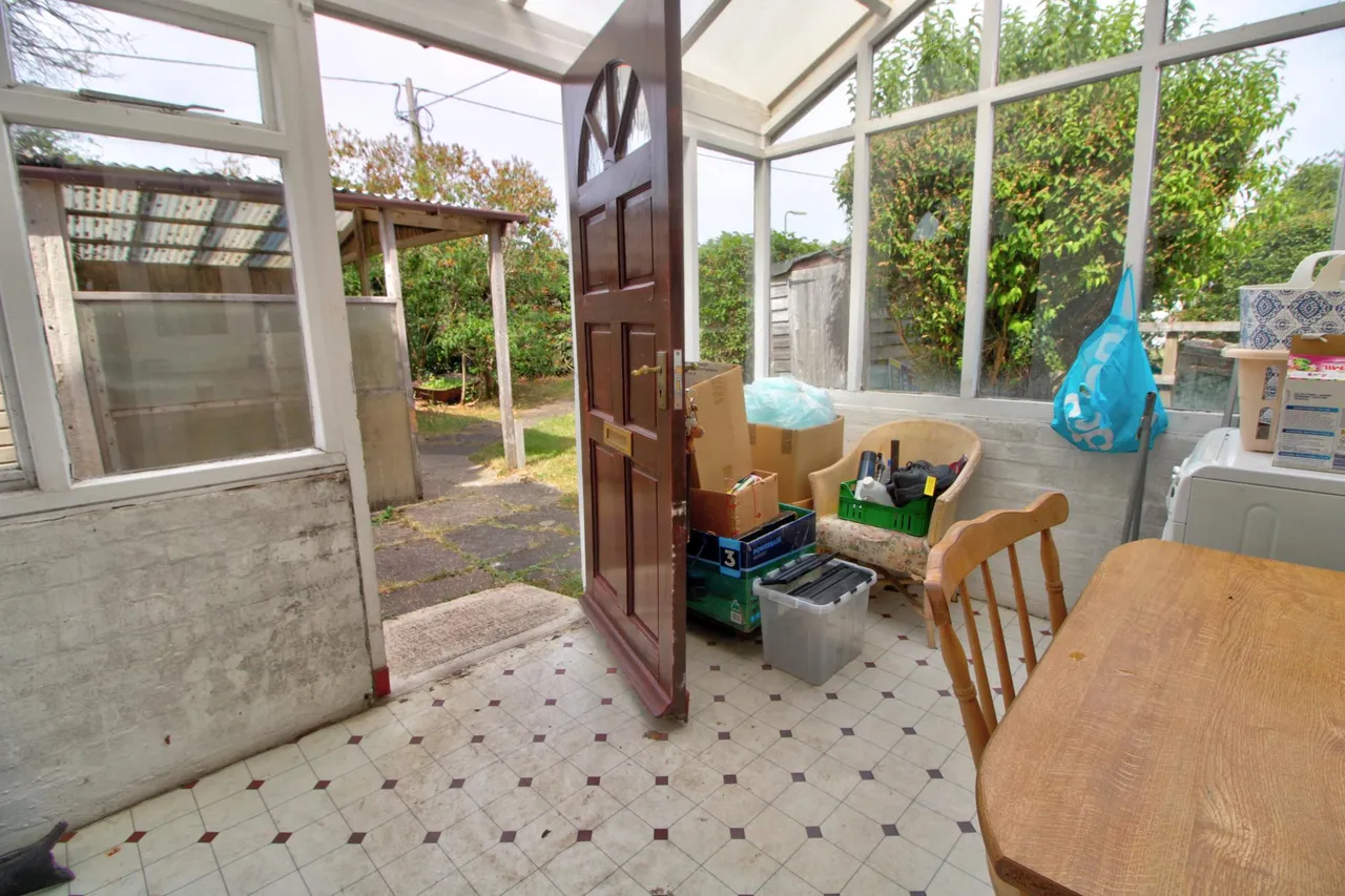 Franklin Avenue, Tadley, RG26, photo 6