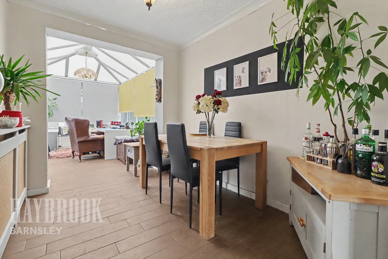 Middlecliffe Drive, Crow Edge, photo 8