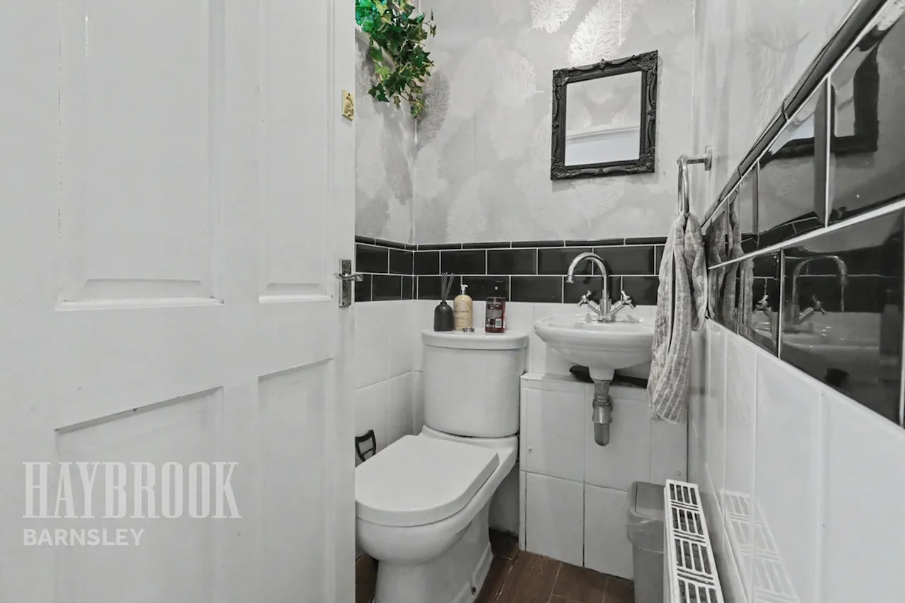 Middlecliffe Drive, Crow Edge, photo 10
