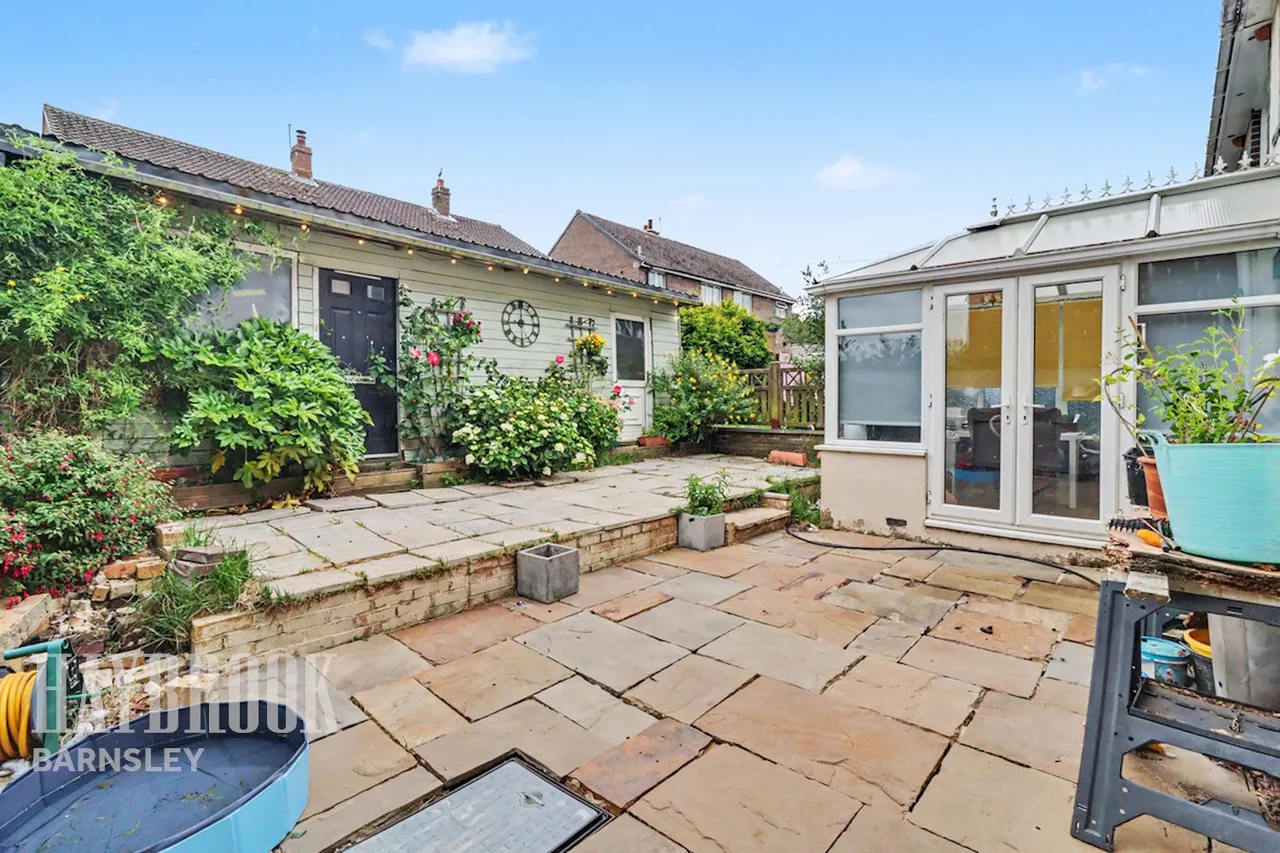 Middlecliffe Drive, Crow Edge, photo 16