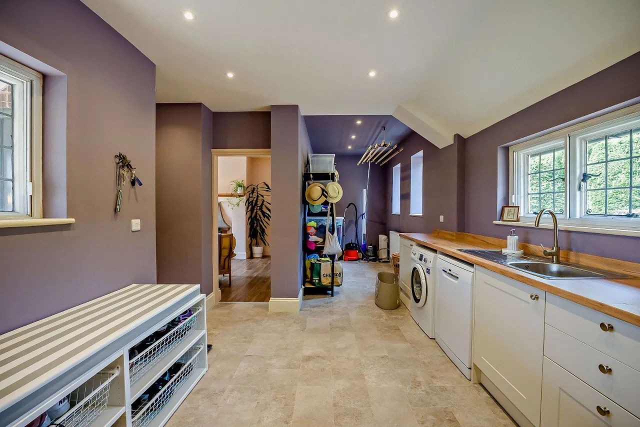 Croeswylan Lane, Oswestry, SY10, photo 8