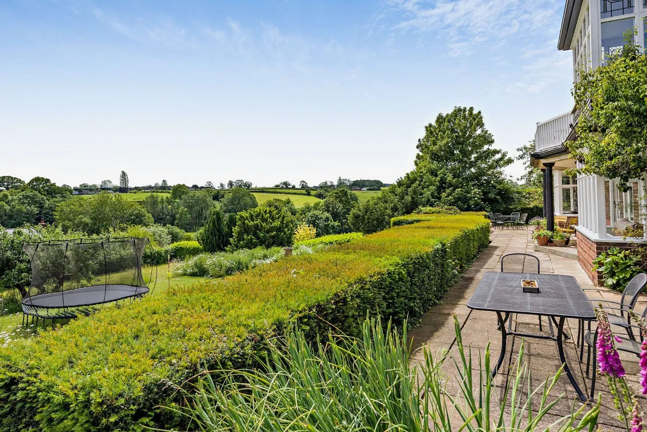 Croeswylan Lane, Oswestry, SY10, photo 17