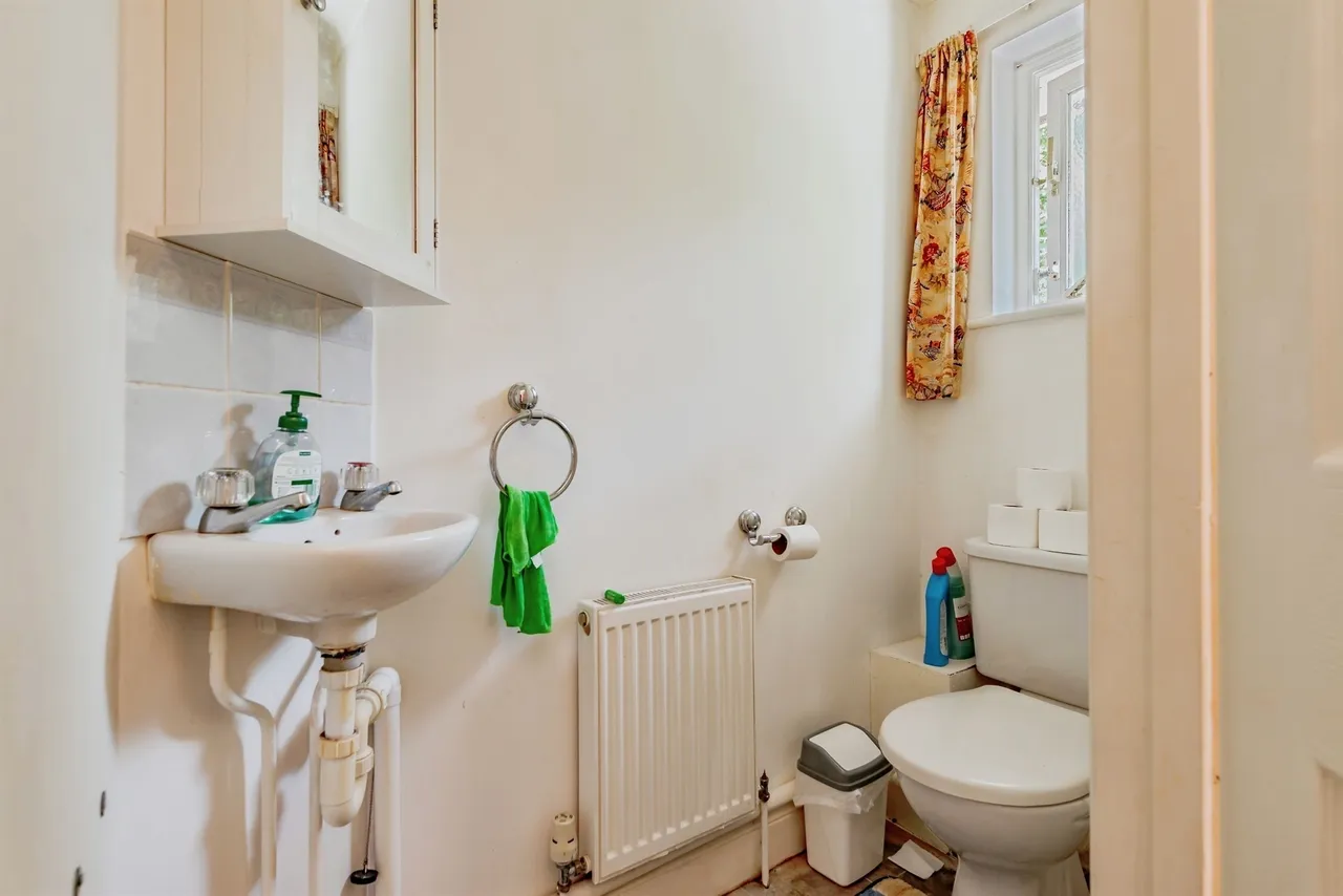Hill Place, Crawley, photo 5