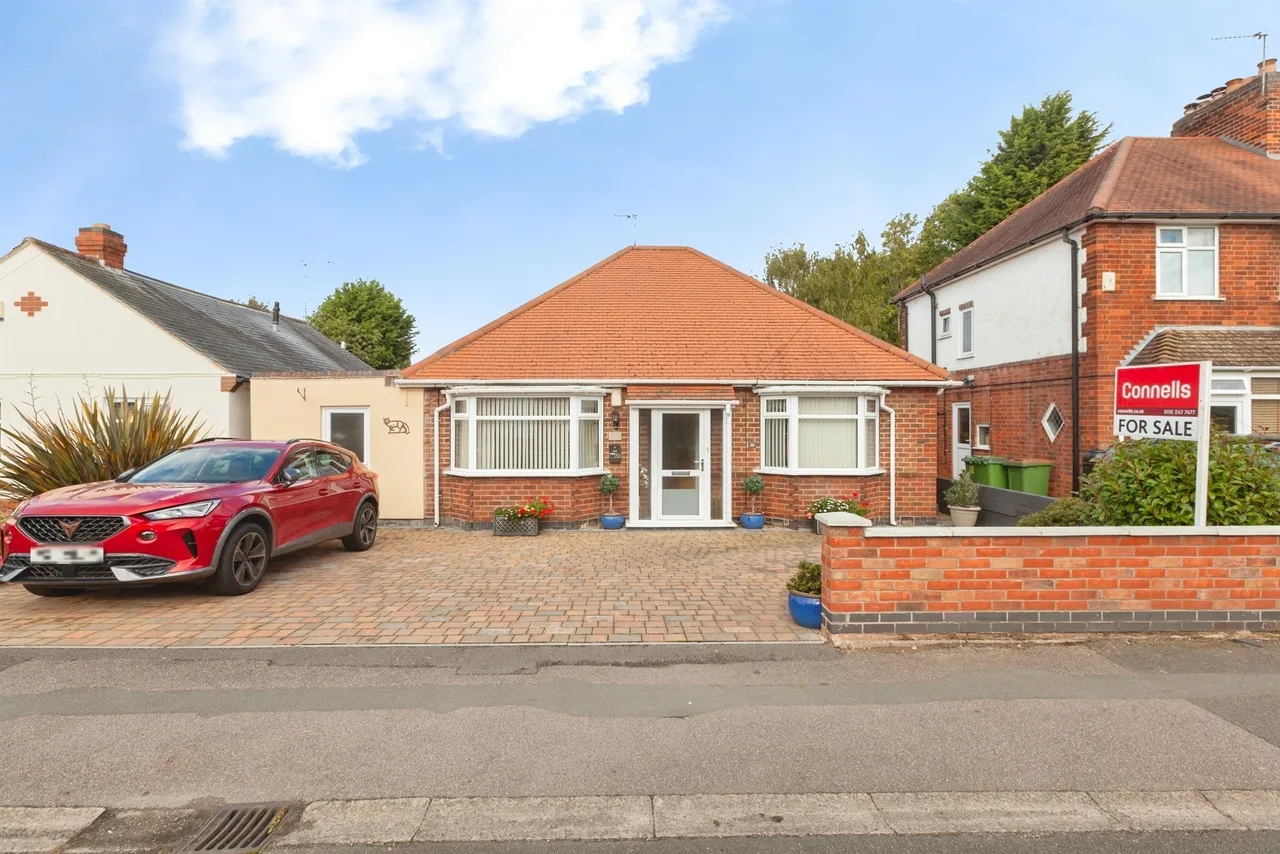 2 bed house for sale, Grange Drive, Glen Parva, LE2