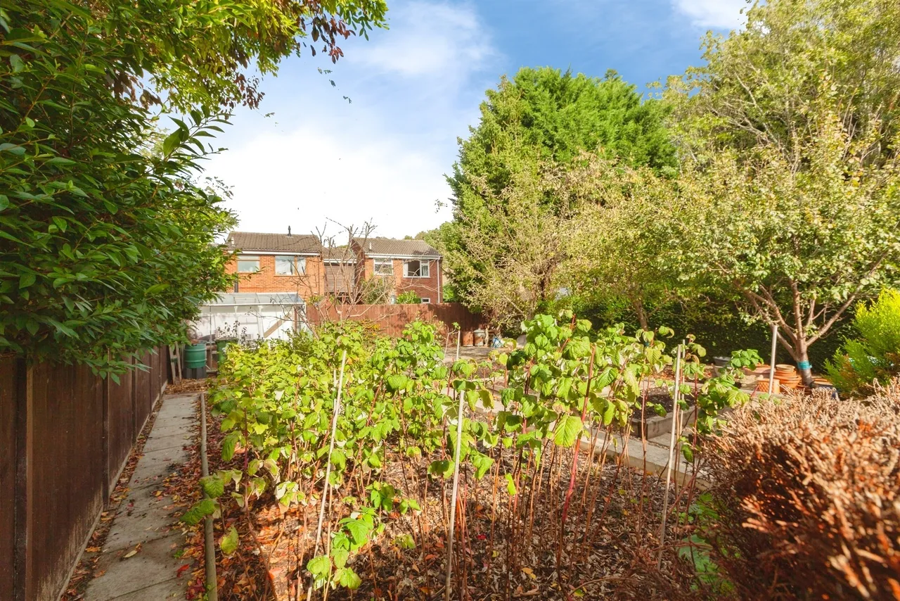 Grange Drive, Glen Parva, LE2, photo 18
