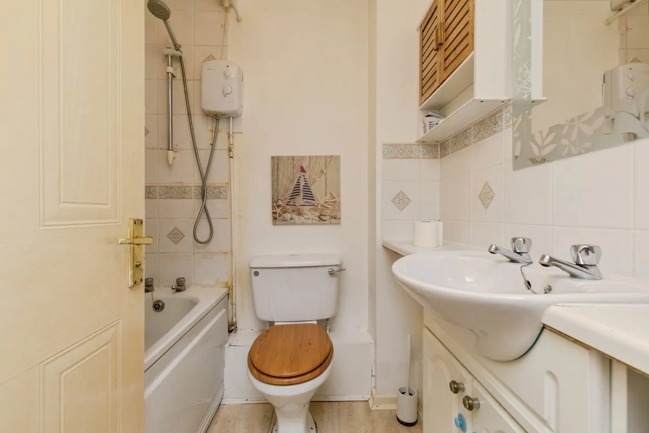 Alcove Road, Bristol, BS16, photo 6