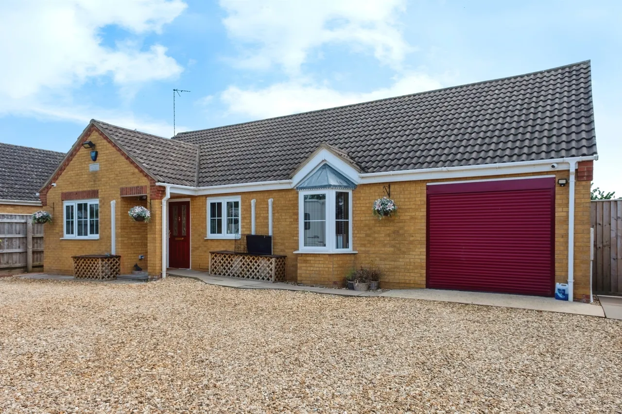 3 bed house for sale, Back Road, Wisbech, PE13