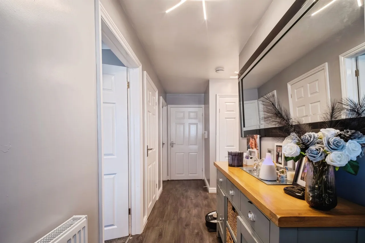 Back Road, Wisbech, PE13, photo 7