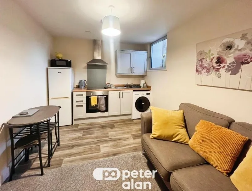 1 bed flat to rent, Josiah Court Dowlais, CF48
