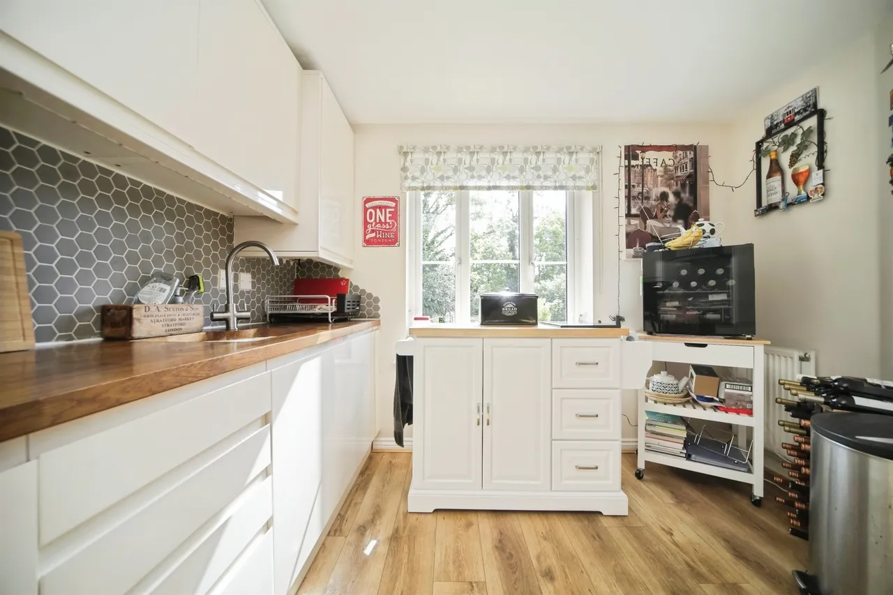 Jubilee Crescent, Needham Market, IPSWICH, photo 5