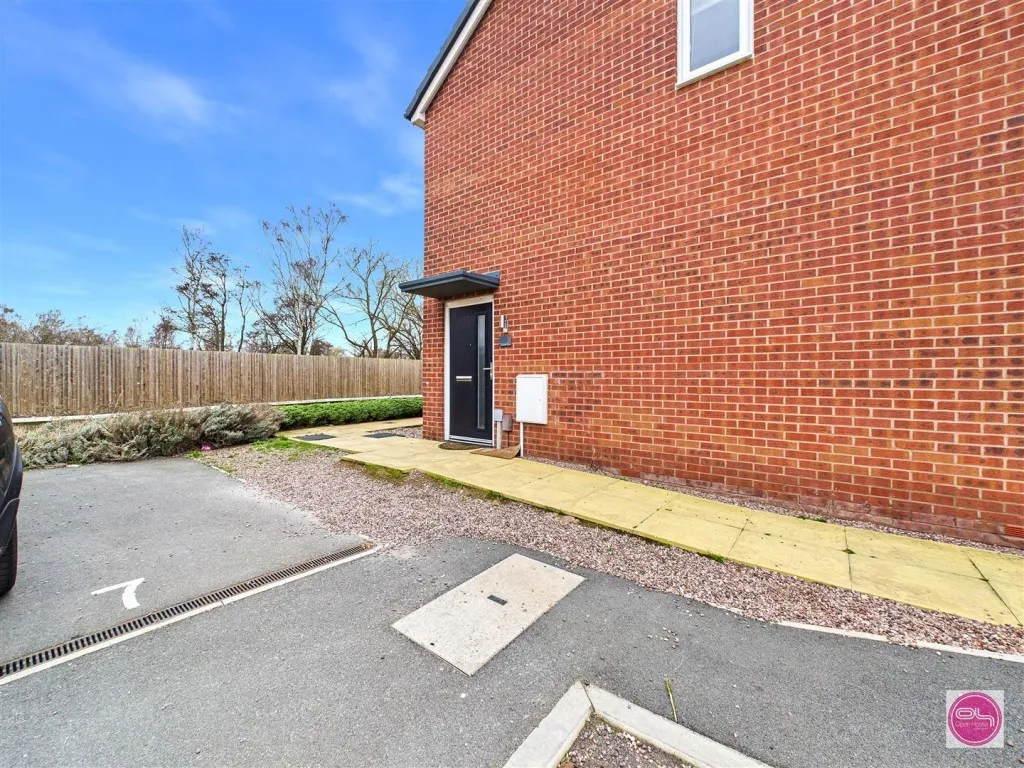 Magpie Close, Burton-On-Trent, DE14, photo 19