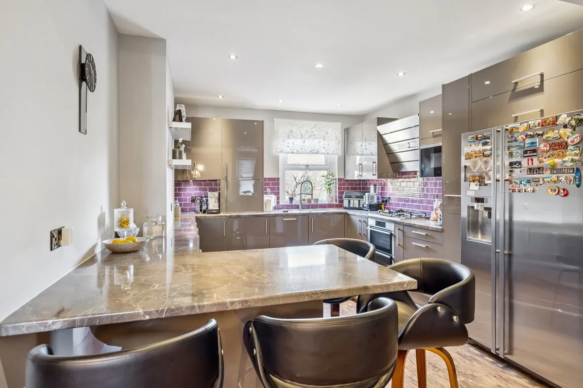 Northwood, HA6, photo 12