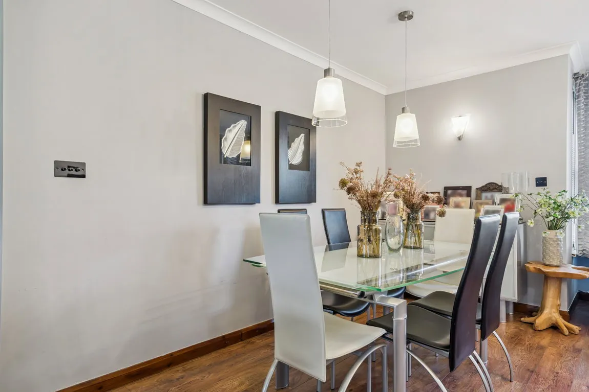Northwood, HA6, photo 11