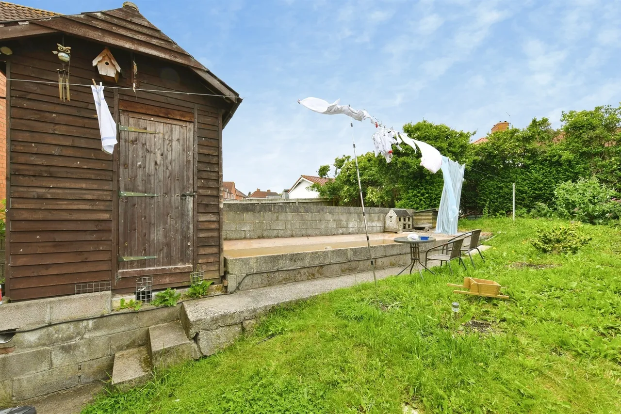 Bideford Crescent, Knowle, Bristol, photo 11