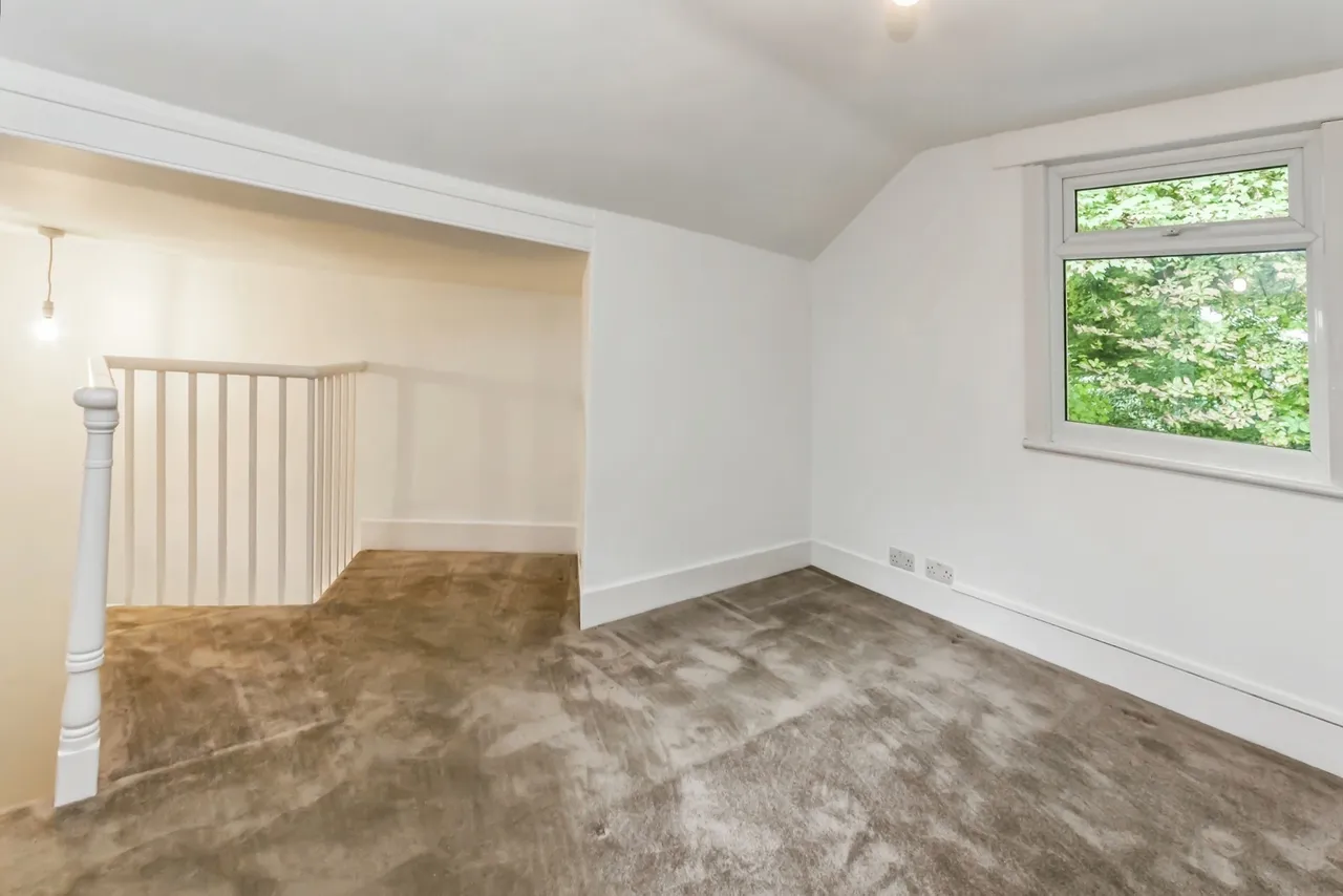 Waller Lane, Caterham, Surrey, CR3, photo 16