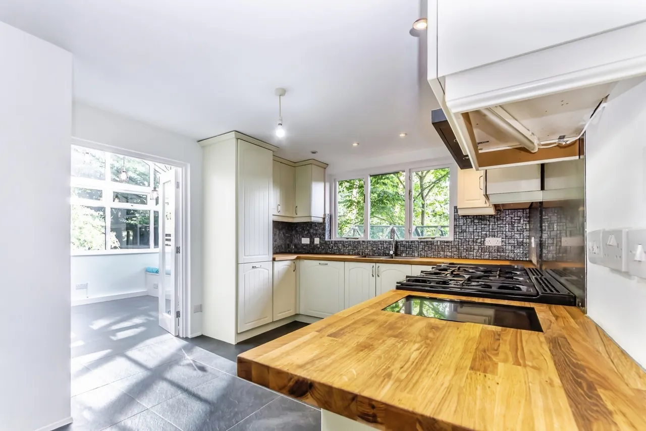 Waller Lane, Caterham, Surrey, CR3, photo 20