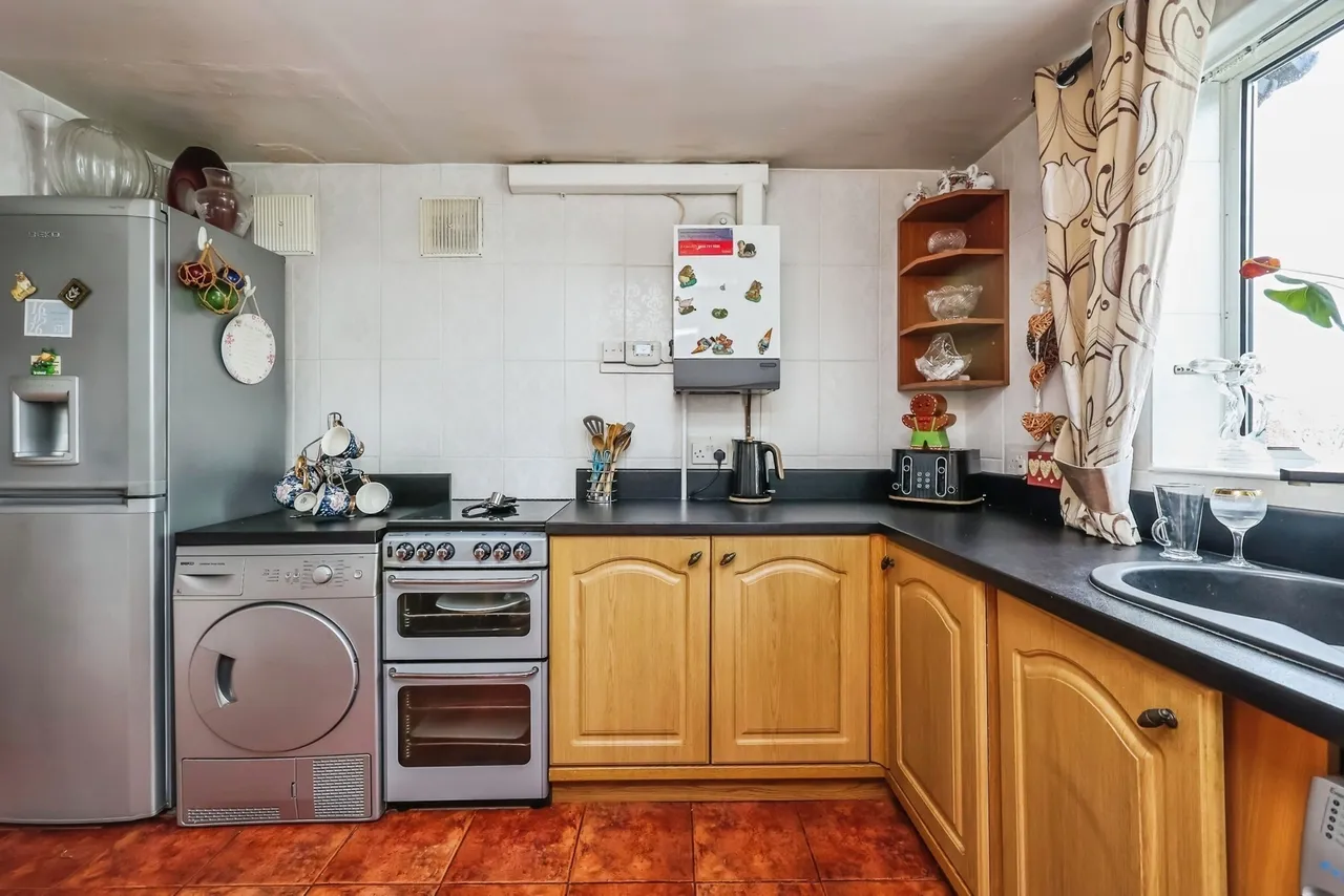 Summerwood Lane, Clifton, Nottingham, NG11, photo 2
