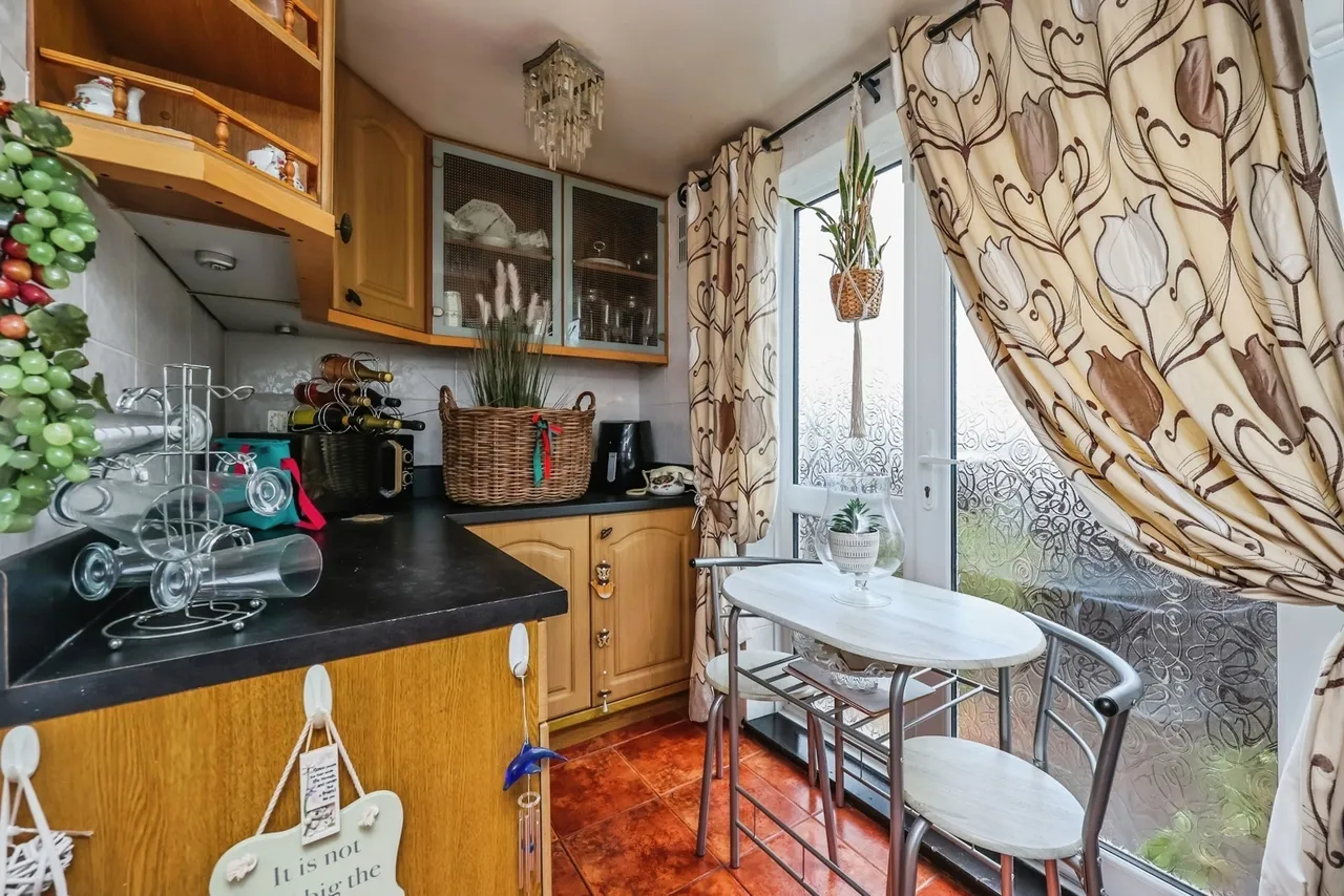 Summerwood Lane, Clifton, Nottingham, NG11, photo 8