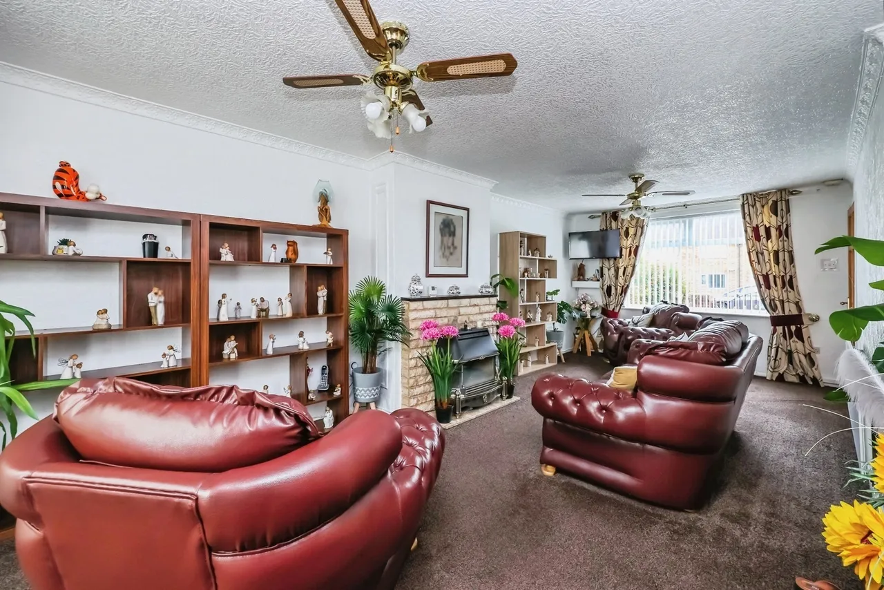 Summerwood Lane, Clifton, Nottingham, NG11, photo 6
