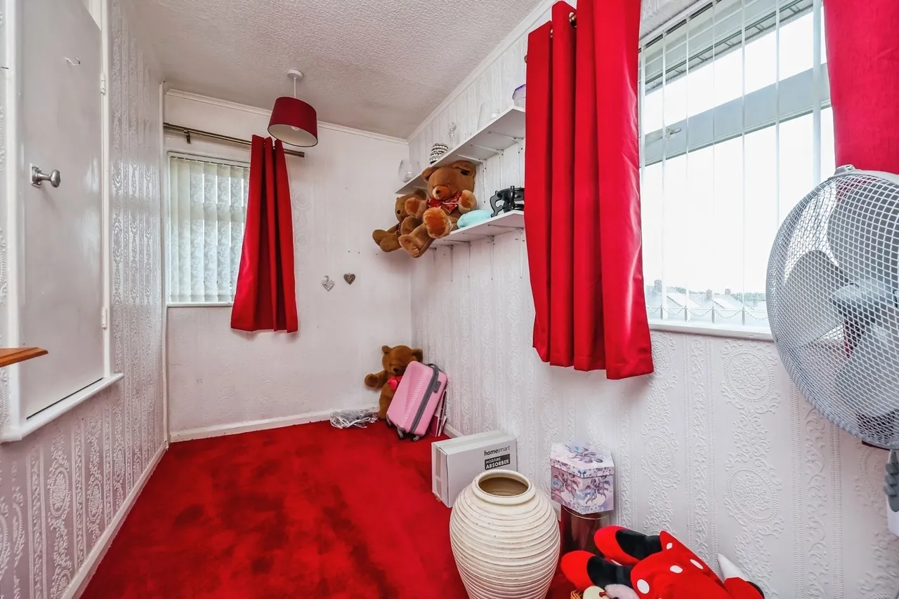 Summerwood Lane, Clifton, Nottingham, NG11, photo 13