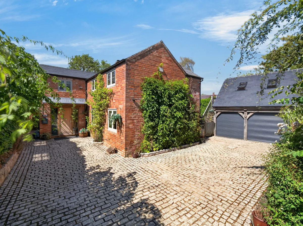 4 bed house for sale, Church End, Priors Hardwick, CV47