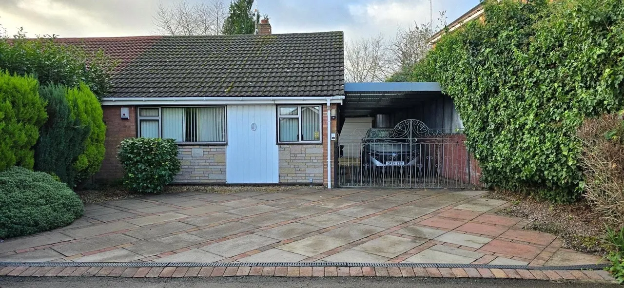 2 bed house for sale, Fair Isle Drive, Nuneaton, CV10