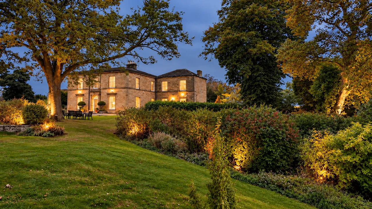 Emley Woodhouse, Huddersfield, HD8, photo 3